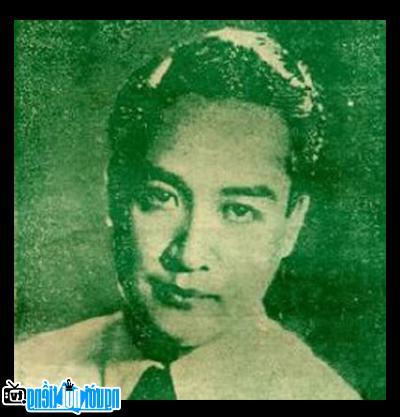 A portrait of pre-war musician Duong Thieu Stripping