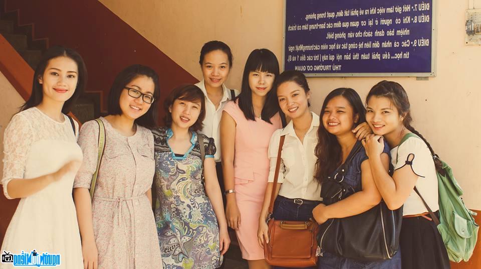  Entrepreneur Le Hoang Uyen Vy and colleagues