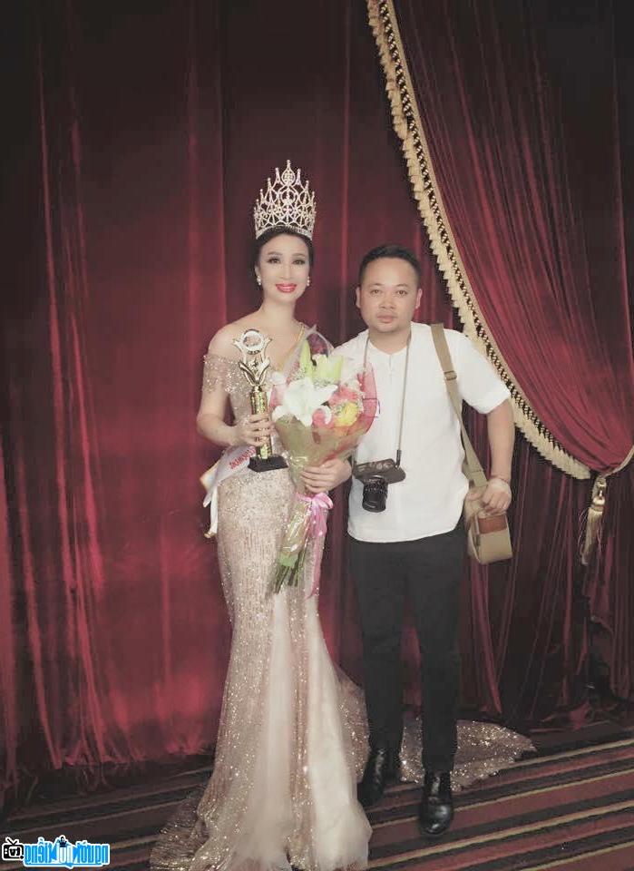  Miss famous of Hanoi-Vietnam
