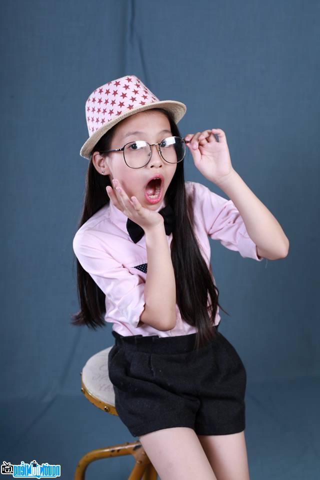  Photo of Ha Trang - Famous child singer of Hanoi-Vietnam