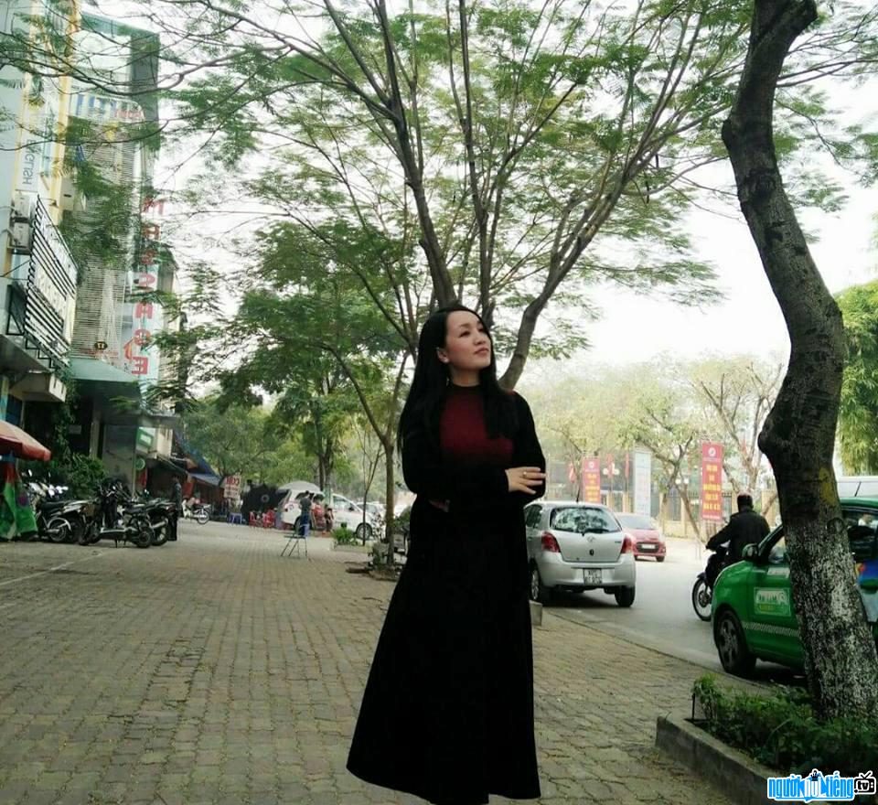  The latest image of female singer Ha Van