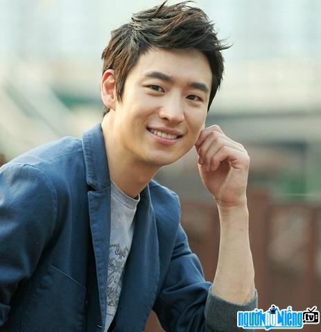 Lee Je-hoon - a young Korean actor