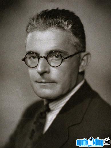 John B Watson is a famous psychologist of the 20th century