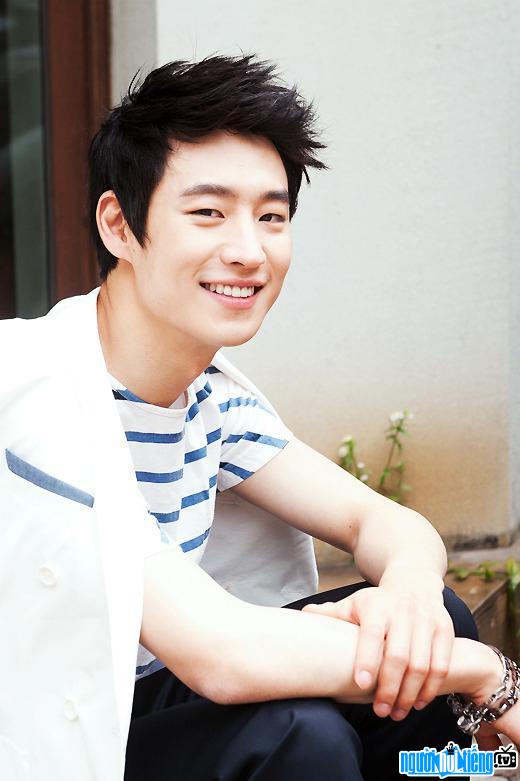Latest picture of actor Lee Je-hoon