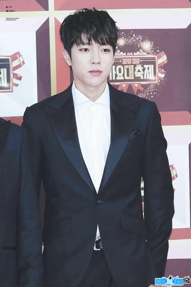 Pop singer Lee Sung-yeol at a recent event