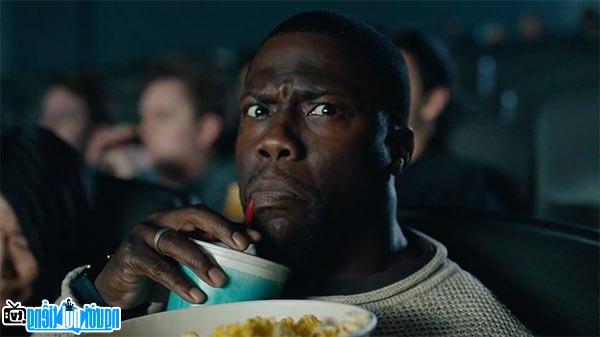 Comedian Kevin Hart's Funny Picture in a movie scene