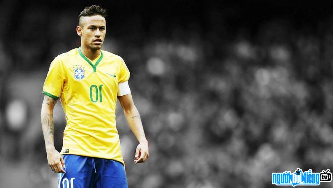 Neymar in the Brazilian national team's shirt