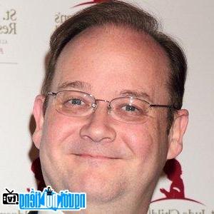 A portrait picture of House TV producer Marc Cherry