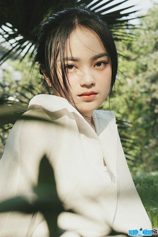 Cận cảnh gương mặt xinh đẹp của người mẫu ảnh Nguyễn Tâm