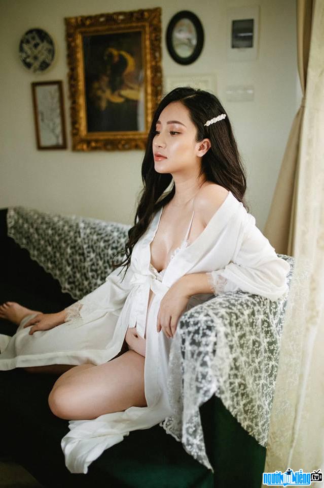  attractive and beautiful Thanh Ha