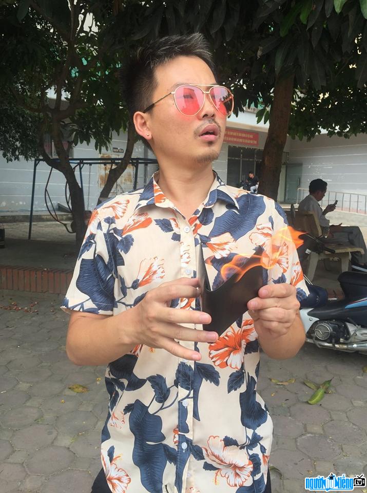Vlogger Lưu Tuấn Anh hài hước độc đáo