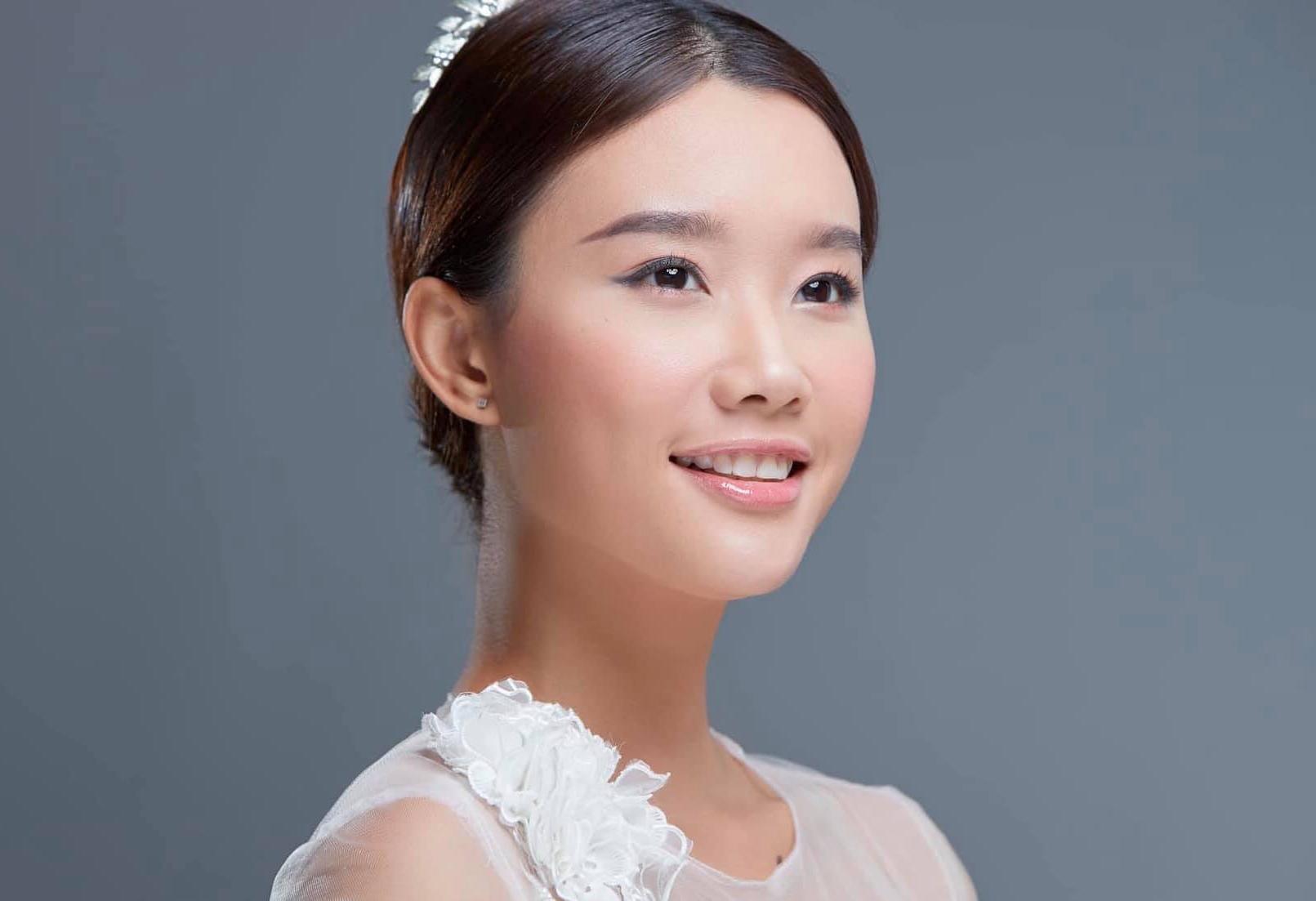  Picture of model Huynh Mai Cat Tien is beautiful and radiant