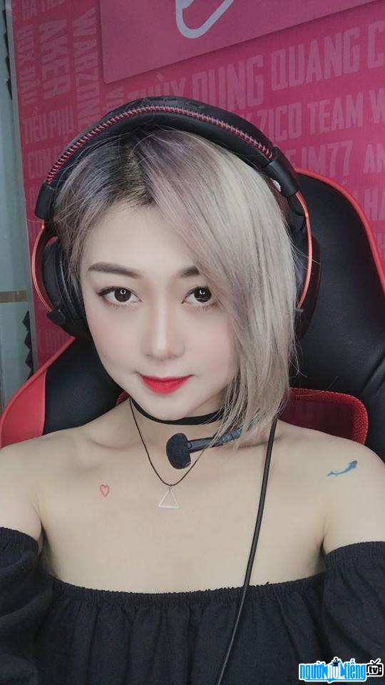  Close-up of the beautiful beauty of streamer Hao Tho