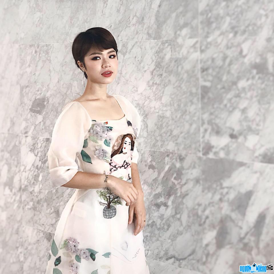  MC Thai Trang won the 2014 "Rainbow" runner-up award