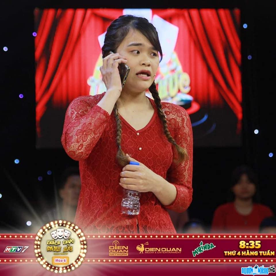 the image of Ngan Thao participating in the Comedian Challenge