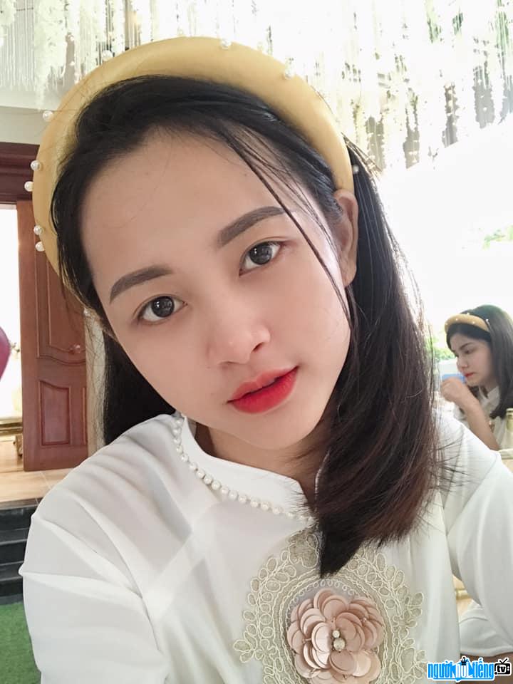  Tu Anh is beautiful and gentle