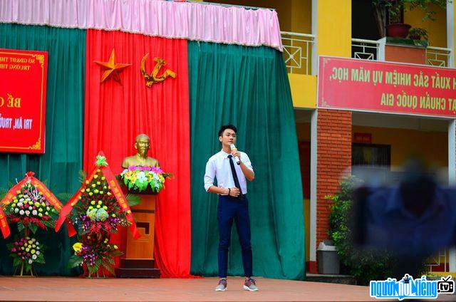  Image of Duc Anh participating in cultural culture at school