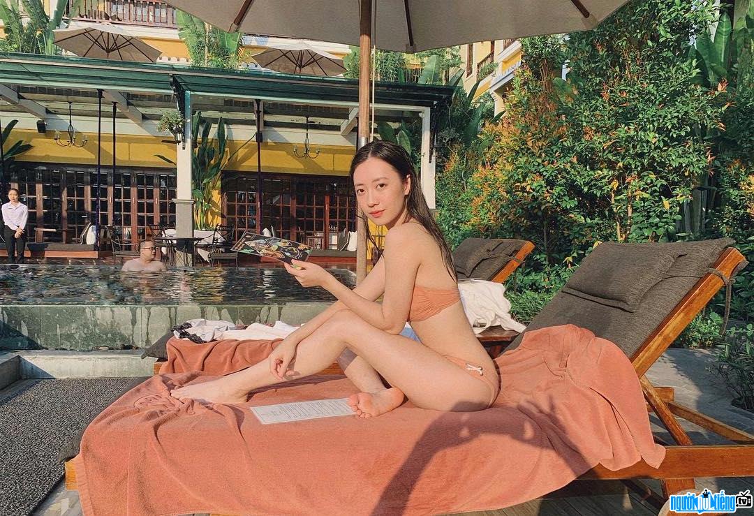  Hai Ha is hot with bikini