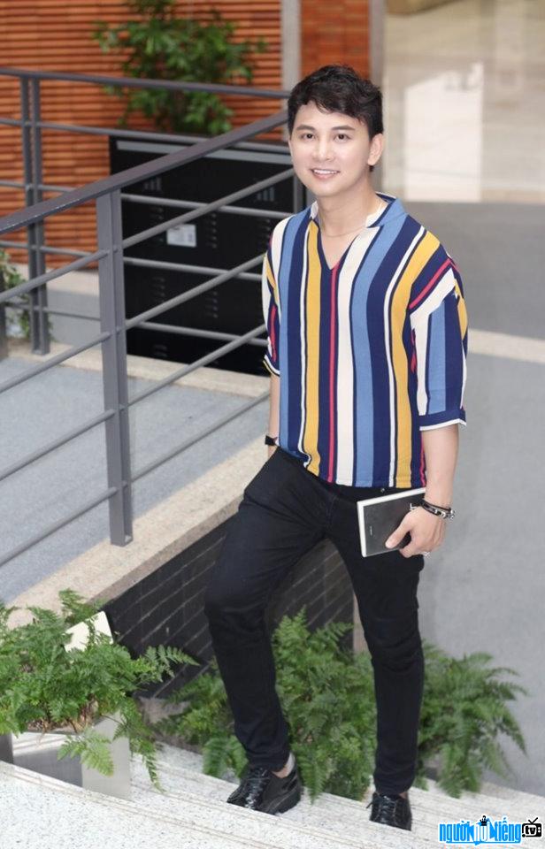  Bao Trong is confident with a sunny smile