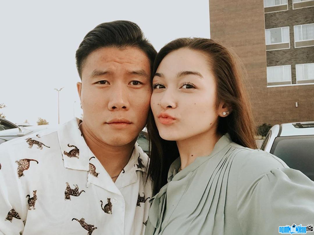  Nhu Ngoc is happy with her boyfriend Huy Nguyen