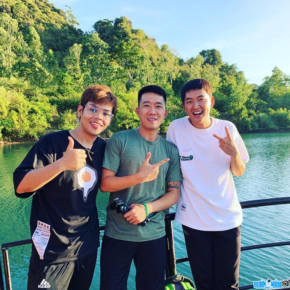  Image of Hoang Nam and friends