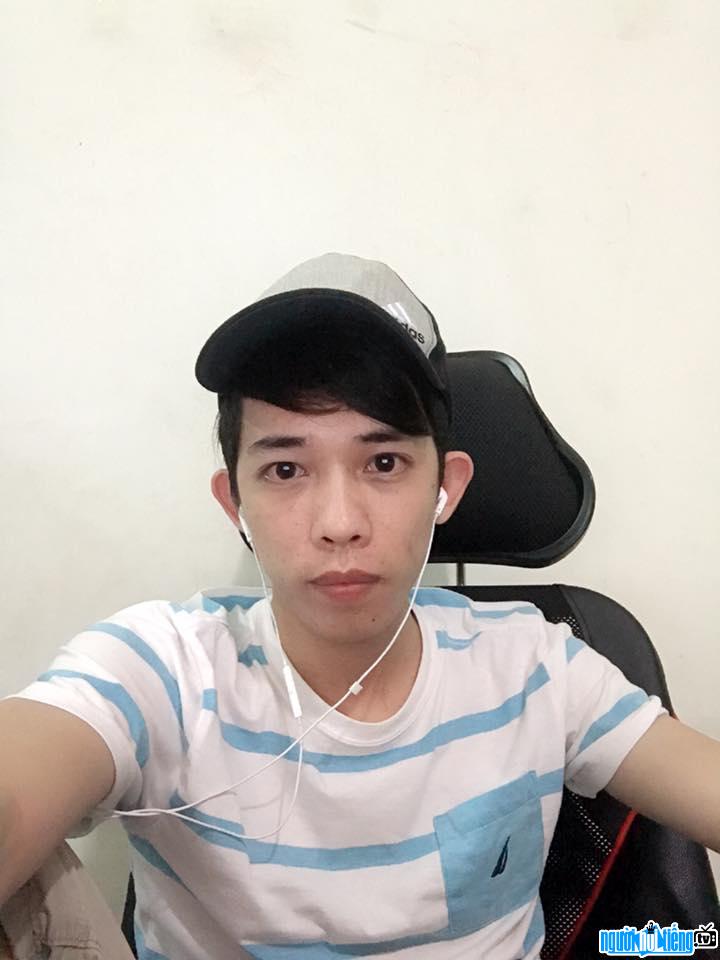 Nam Blue là một Streamer hàng đầu của cộng đồng game Việt Nam