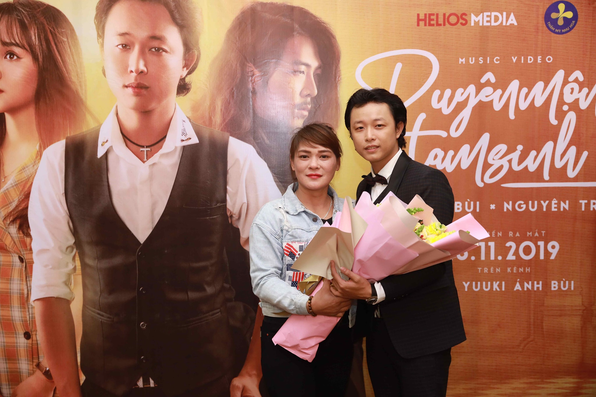  Image of singer Nguyen Trung at the music project launch "Dream of three births"