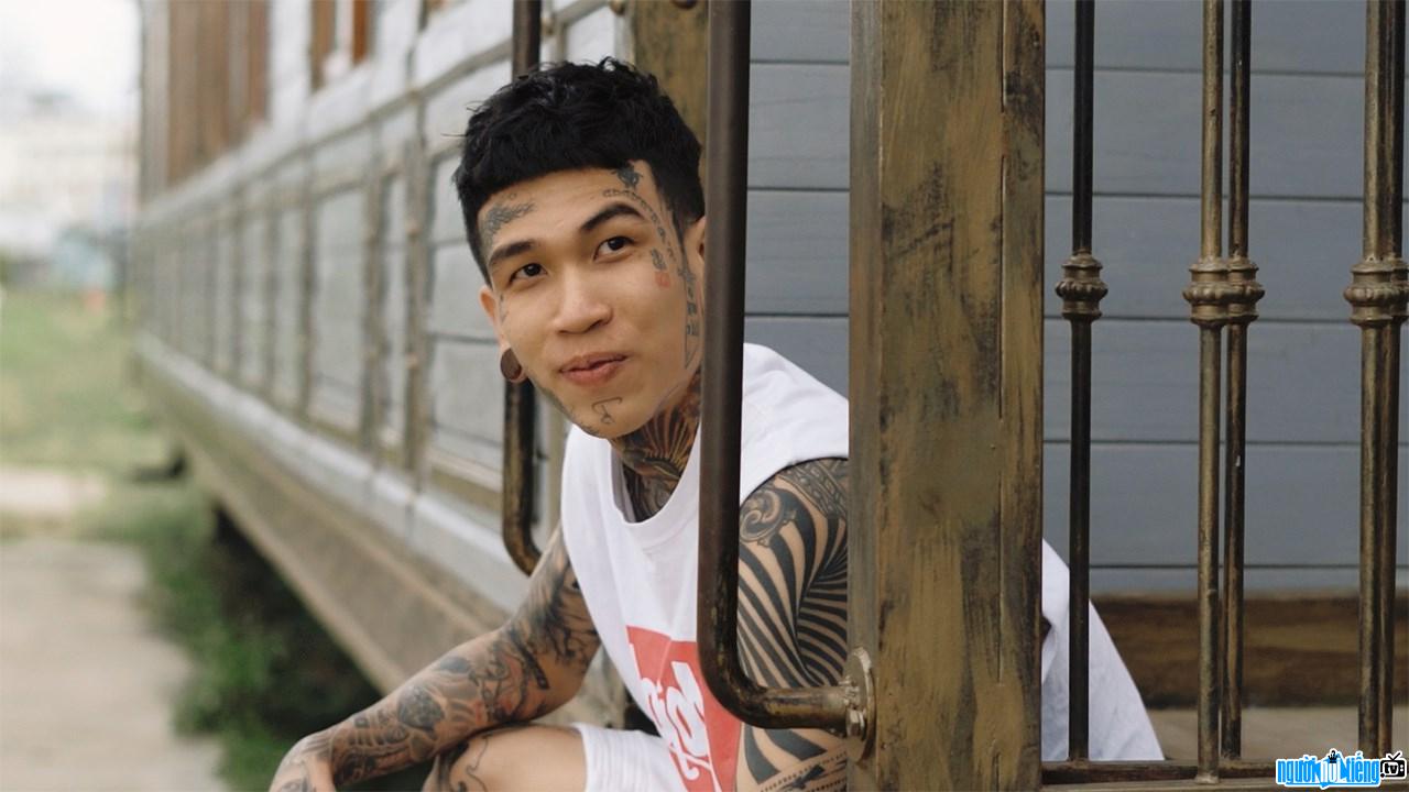 Rapper Dế Choắt là một Tattoo