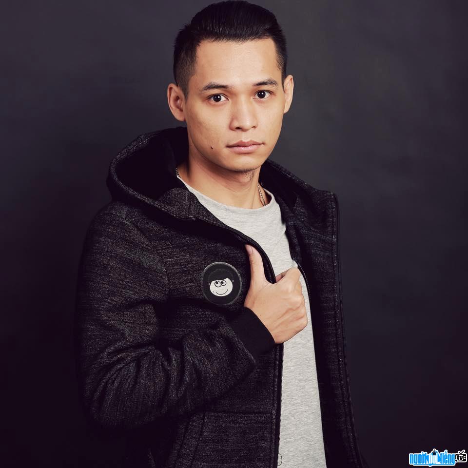 Hình ảnh streamer ĐỘ Mixi