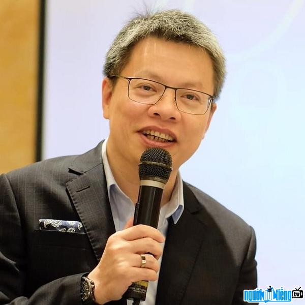 CEO Le Quoc Vinh is a famous speaker
