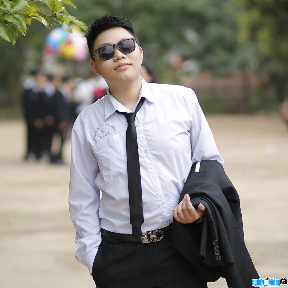 Duc Anh Tv handsome and elegant