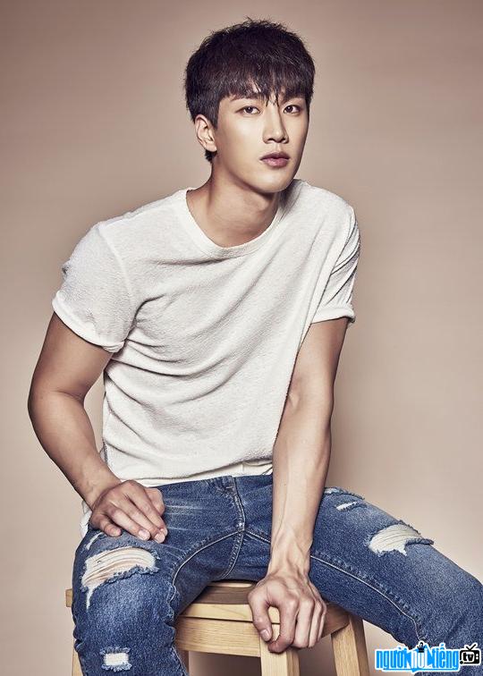 Actor Ahn Bo-hyun's portrait photo
