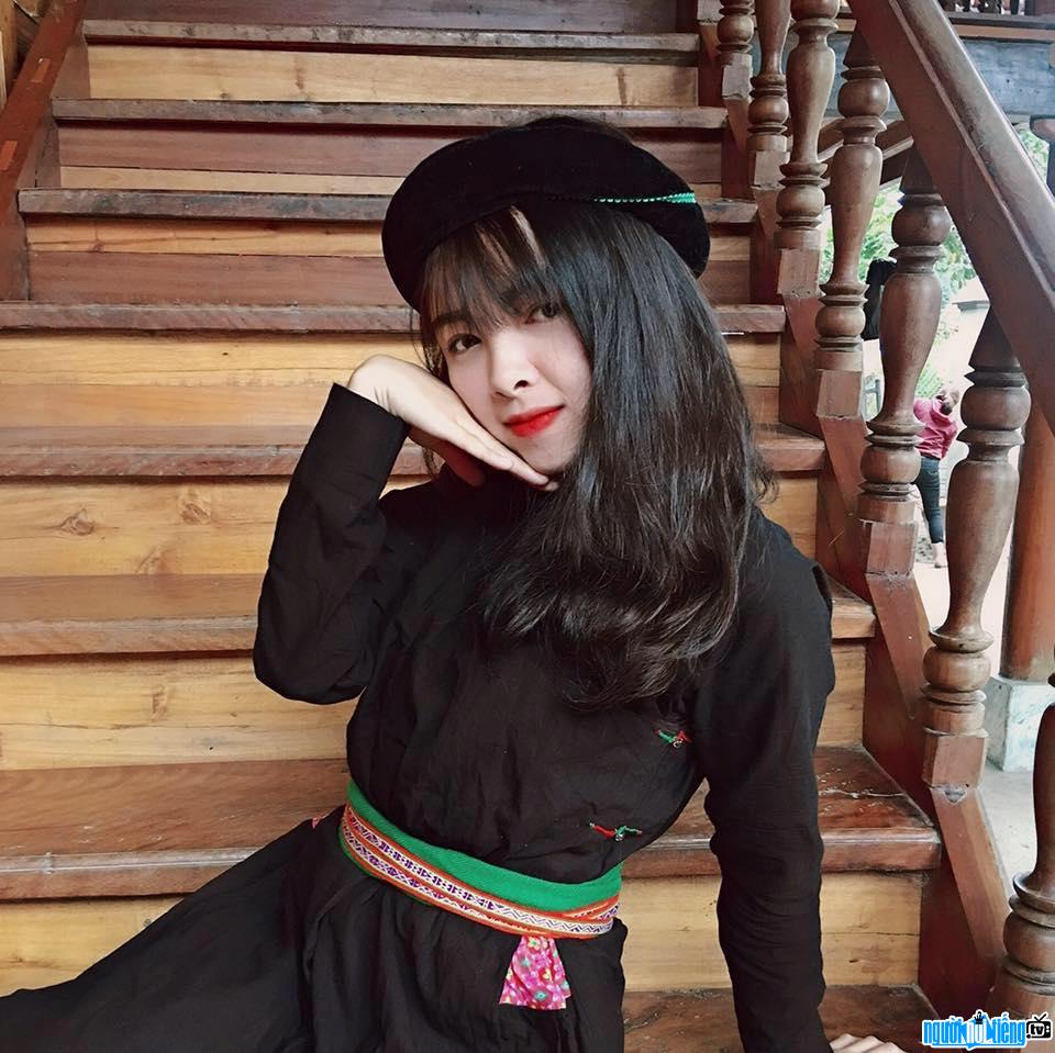 Thu Kobito is beautiful in traditional clothes