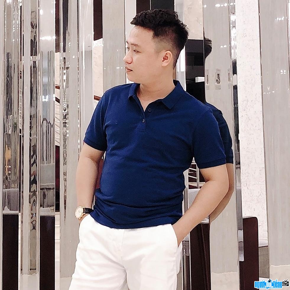  handsome and elegant Hoang Nam Gamer