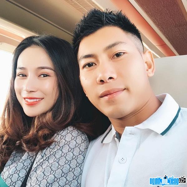  Goalkeeper Nguyen Tuan Manh and his beautiful wife