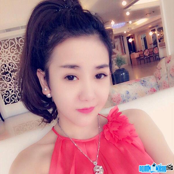  Hot girl Chu Hang used to have plastic surgery to have the desired appearance.