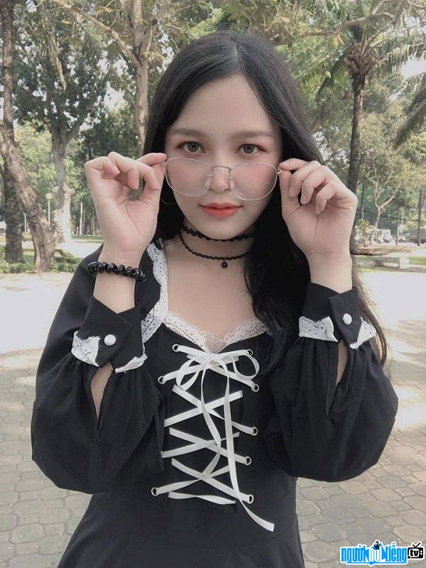 Streamer Ngan Vera is personable and youthful