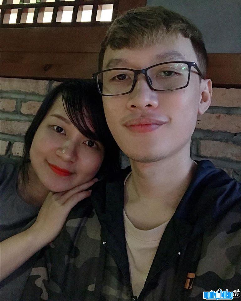  Ibrobot streamer pictures taken with his wife