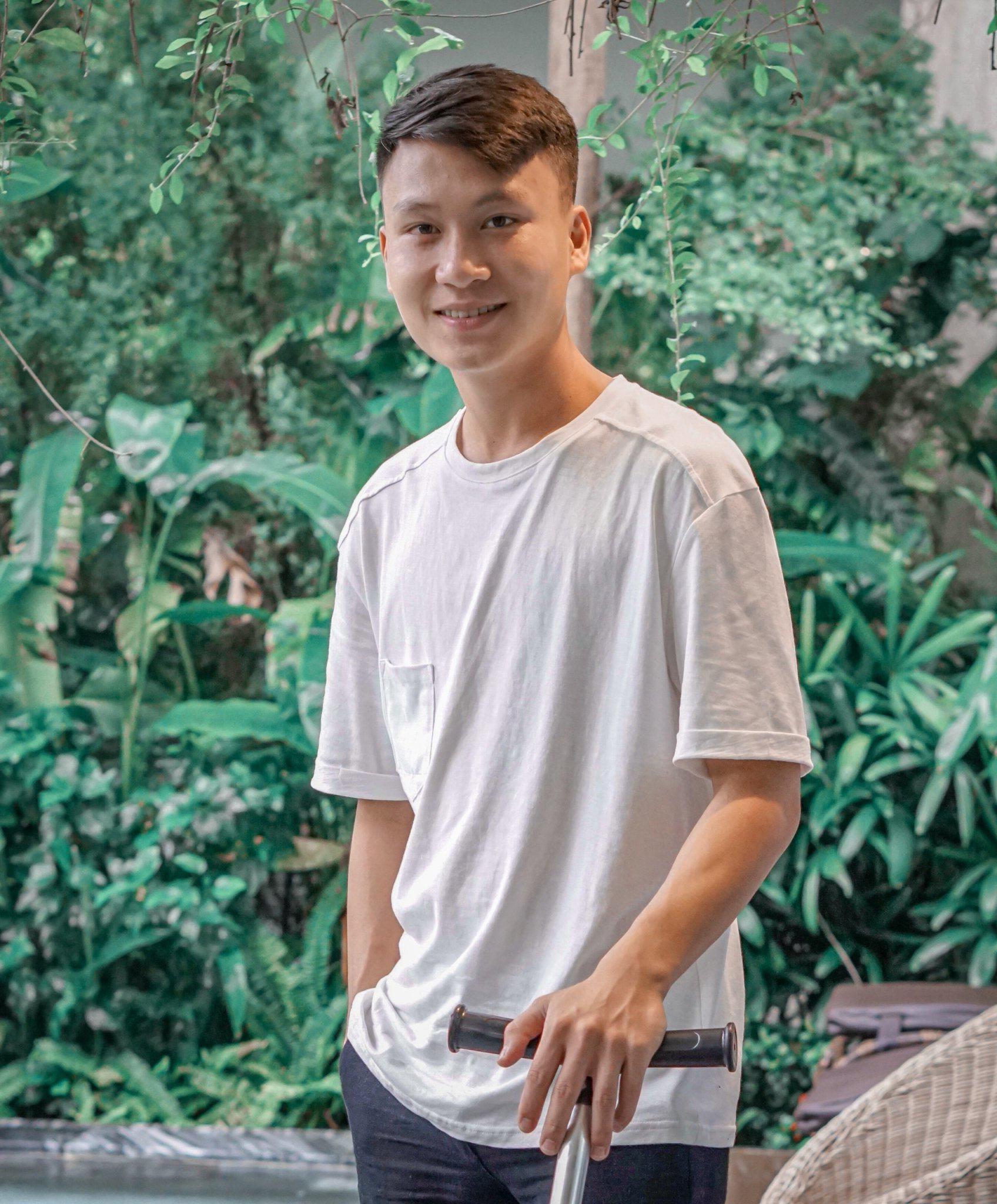  Streamer Minh Hieu handsome with sunny smile