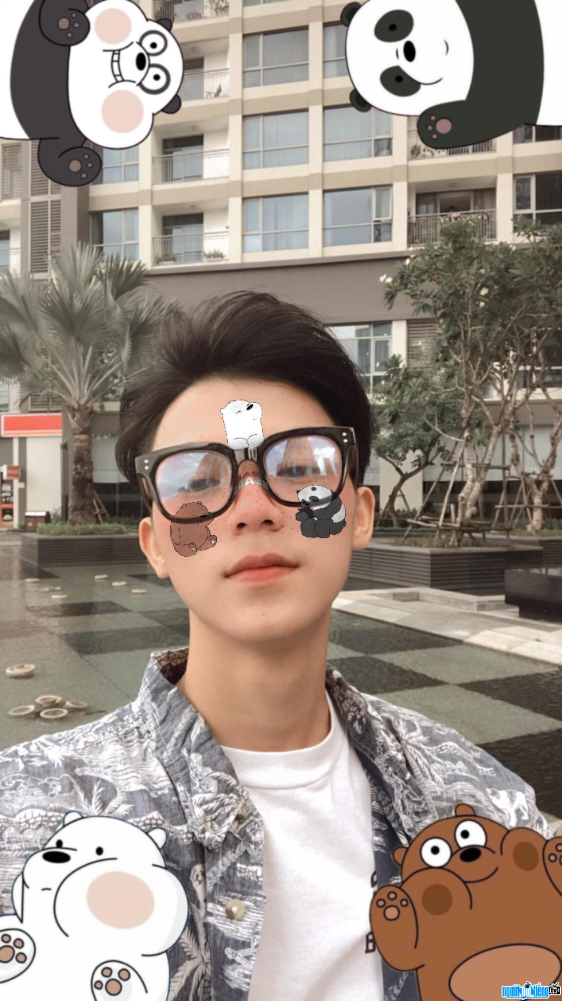 Chu Hoang Diep is handsome and funny