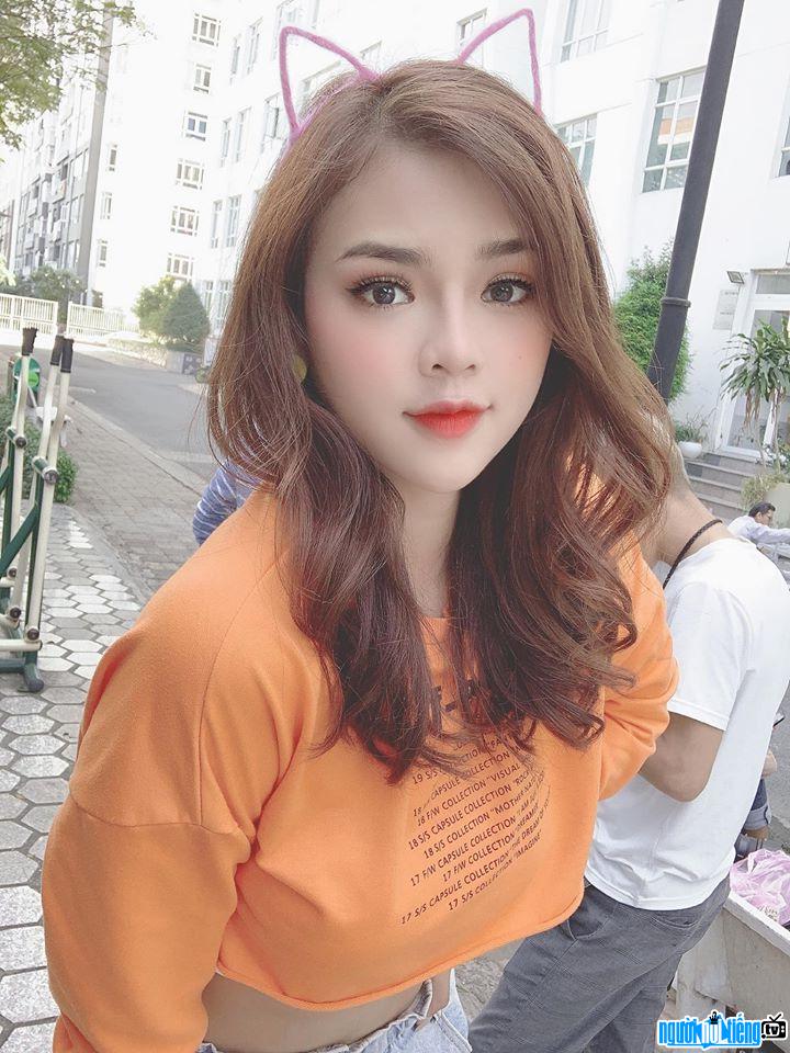 Thái Trà My xinh đẹp dịu dàng