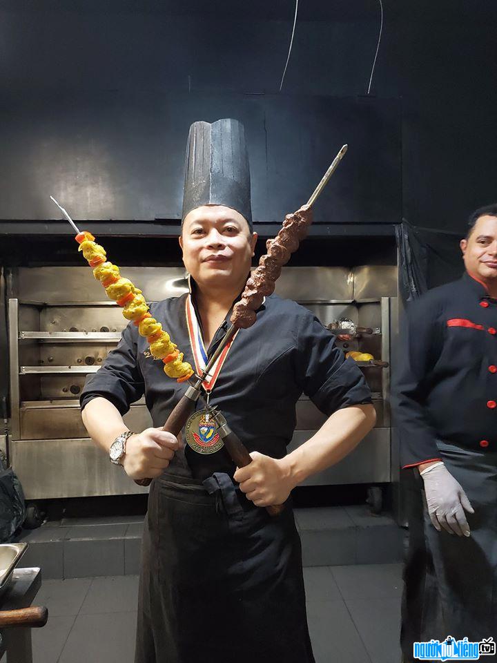A photo of chef Jack Lee in his kitchen