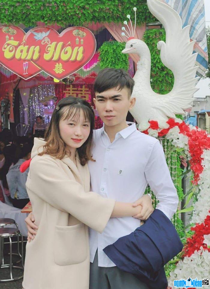Hà Hà và Mạnh TG đã vượt hàng nghìn km để yêu nhau