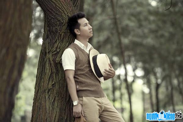  Image of Le Anh Dung in his new MV