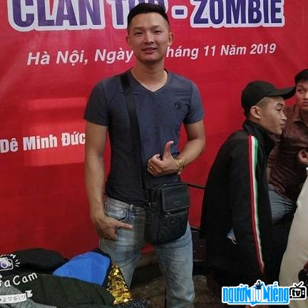 Hình ảnh Thư Top_zombie trẻ trung năng động