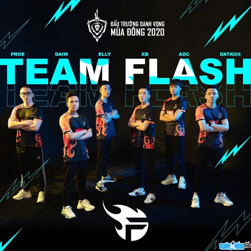  Daim and his teammates in Team Flash