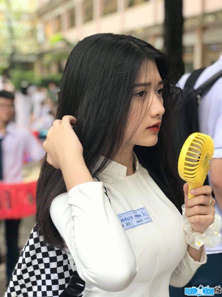 Góc nghiêng xinh đẹp của Thùy Trang