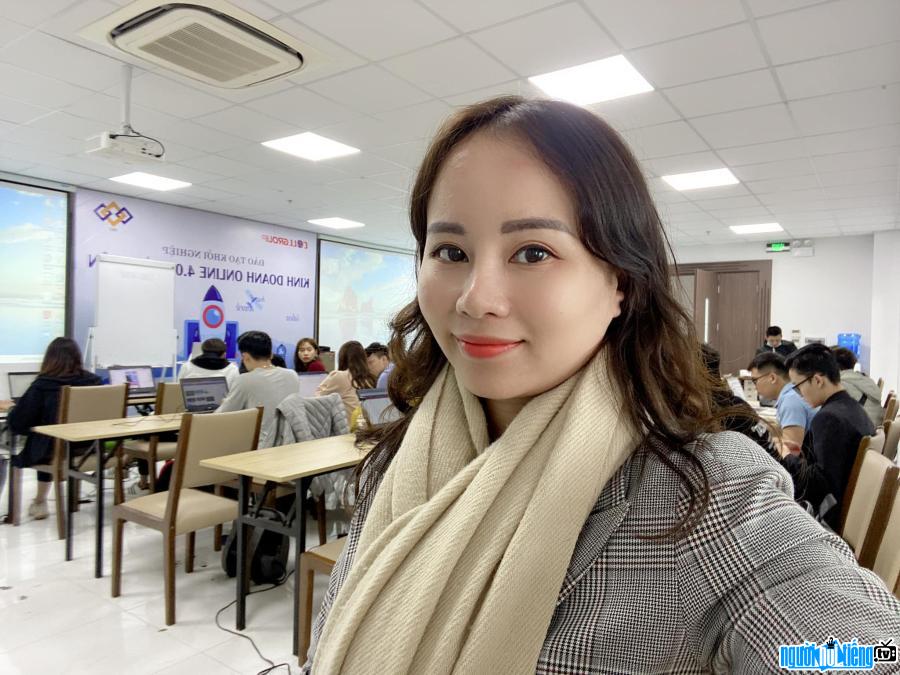 Cận cảnh gương mặt xinh đẹp của nữ CEO Nguyễn Tố Uyên