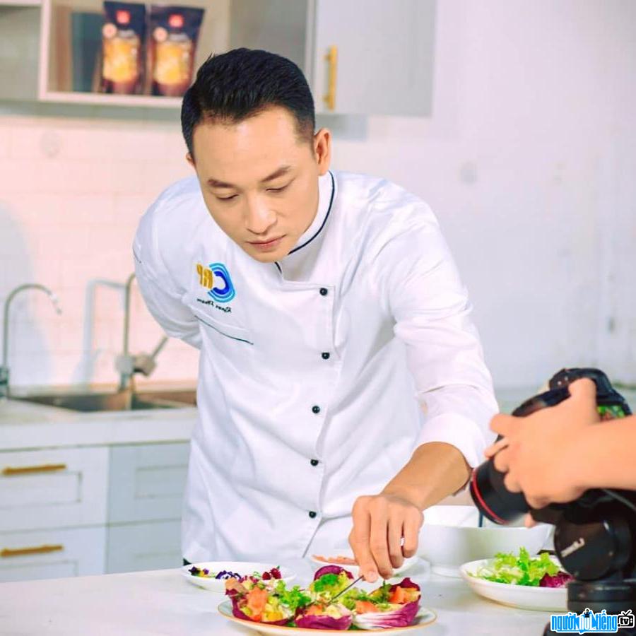 Image of Chef leader Ryan Pham 1
