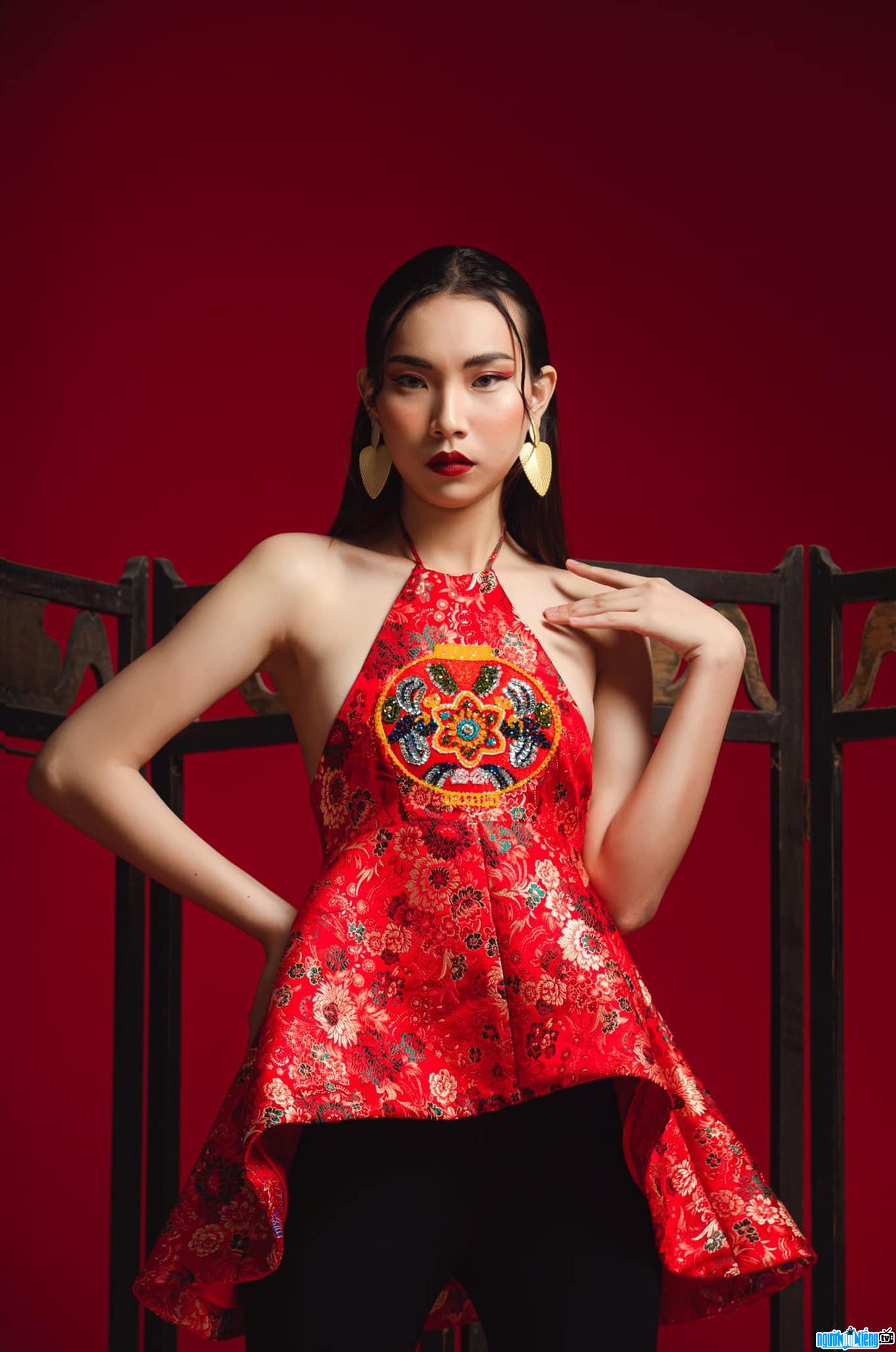 Image of Model Thuy Linh 1